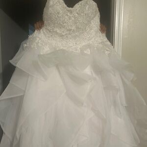 Wedding dress